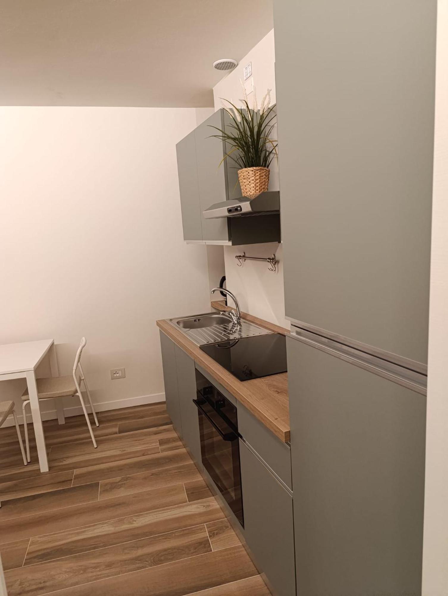 Apartamento Il Giardino Di Laura Toscolano-Maderno Exterior foto